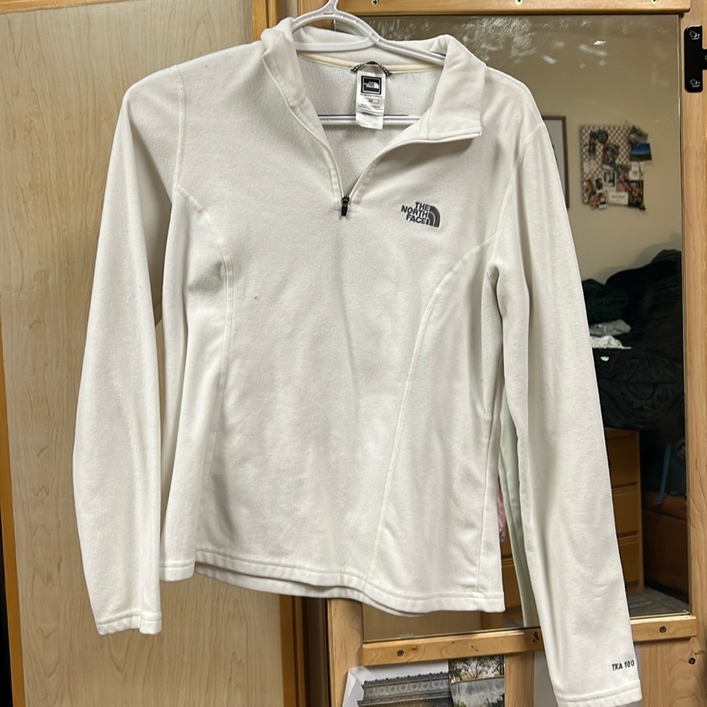 White Long Sleeve North Face Fleece